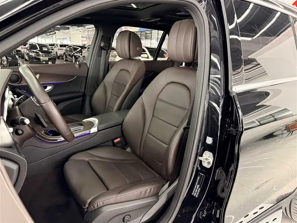 Mercedes-Benz GLC 2022 Facelift II GLC 260 L 4MATIC Luxury фото 5