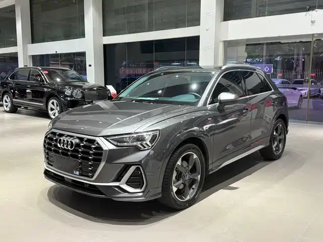 Audi Q3 35 TFSI, Стиль Драйв