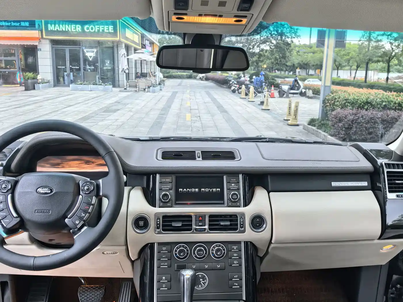 Land Rover Range Rover 2010 2010 5.0 NA V8 HSE
