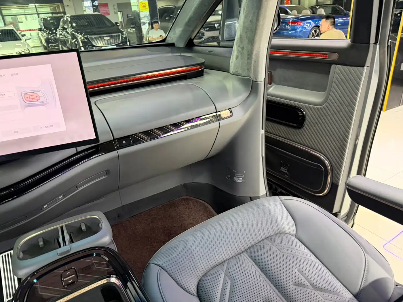 Zeekr MIX 2025 Smart Driving Edition фото 10