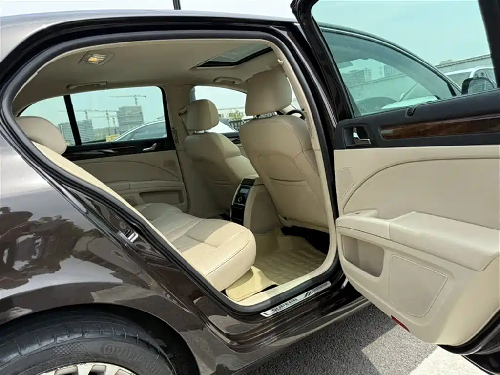 Škoda Superb 2013 1.8TSI Automatic Elegance Edition фото 22