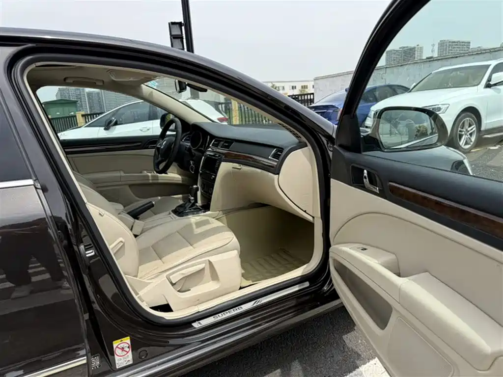 Škoda Superb 2013 1.8TSI Automatic Elegance Edition фото 13