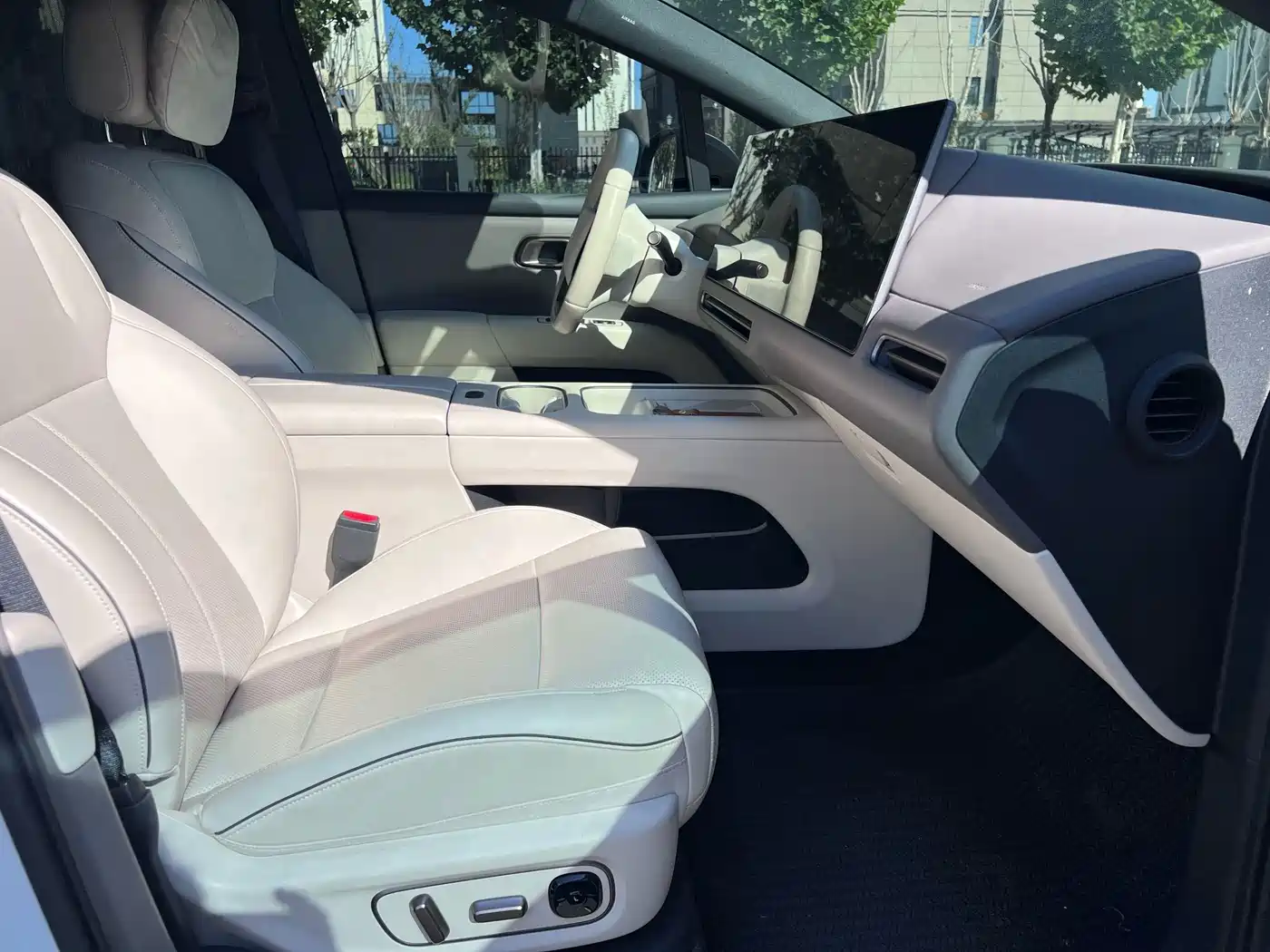 Li Auto i6 2025 2025 4WD Base Model