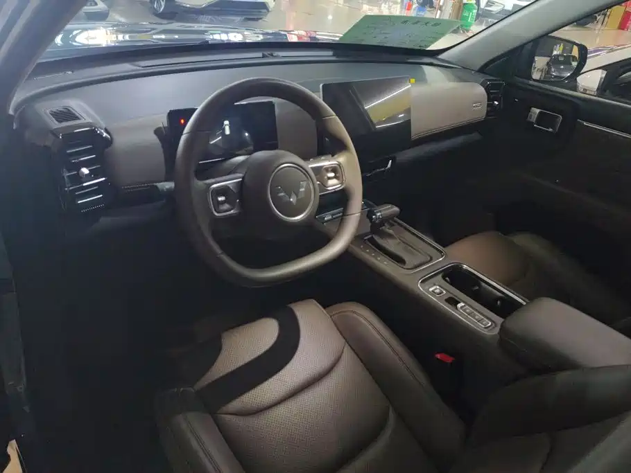 Wuling Motors Starlight 560 2025 2025 Model 1.5T 6MT Comfort Version
