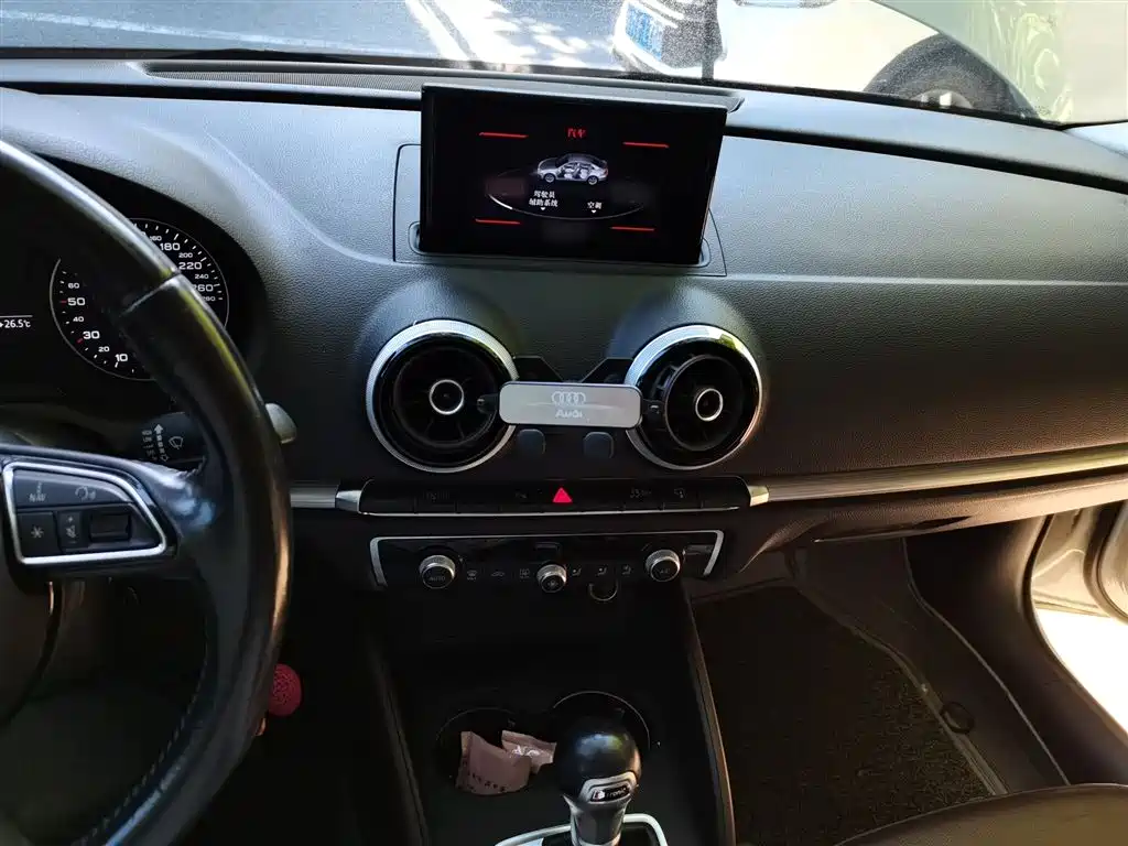 Audi A3 2015 Limousine 35 TFSI Millionth Anniversary Comfort Enjoyment Type фото 6