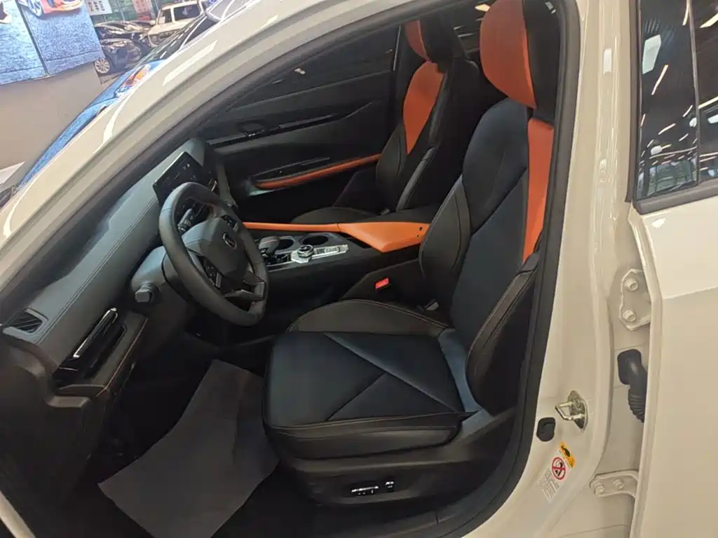 Changan UNI-V iDD 2024 2023 ZhiDian iDD 1.5T 113km Smart Fun Edition