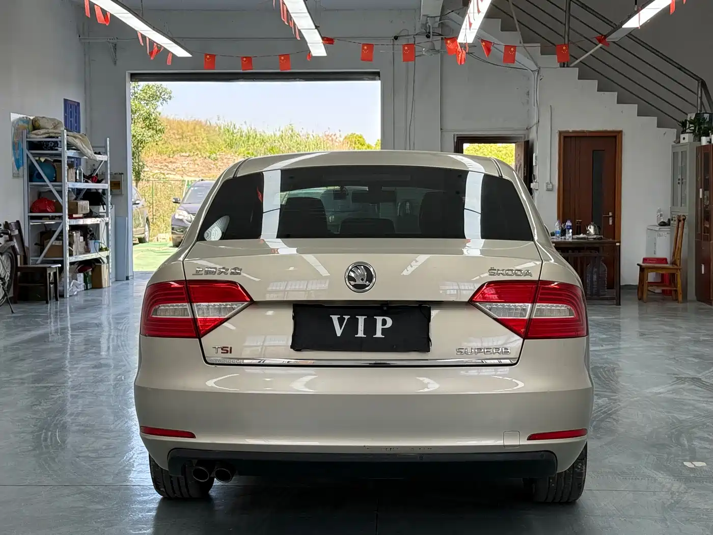 Škoda Superb 2013 1.8TSI Automatic Elegance Edition фото 18