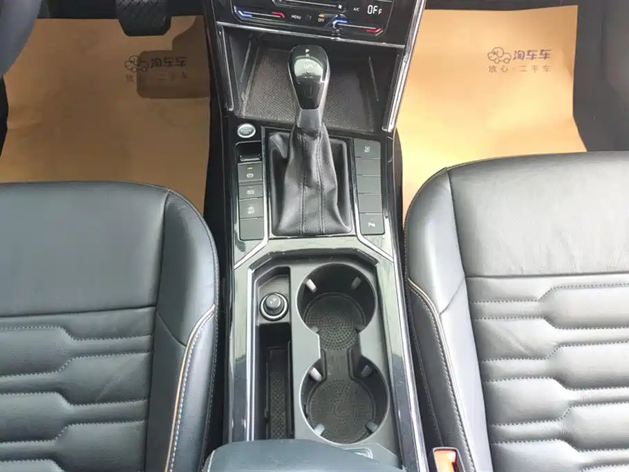 Volkswagen Passat 2020 330TSI Elite Edition China VI фото 16
