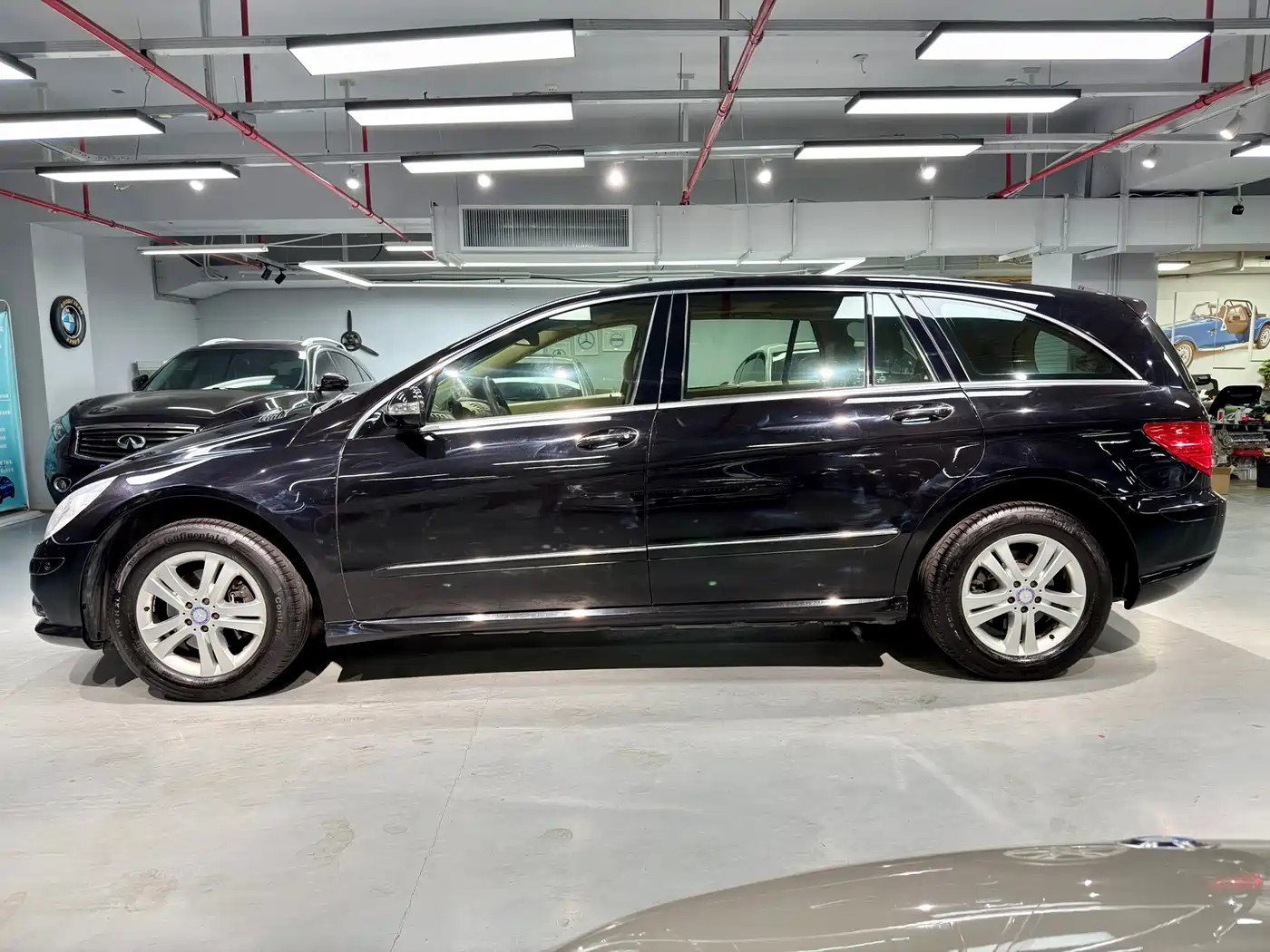 Mercedes-Benz R-Class 2010 R 350 L 4MATIC фото 4