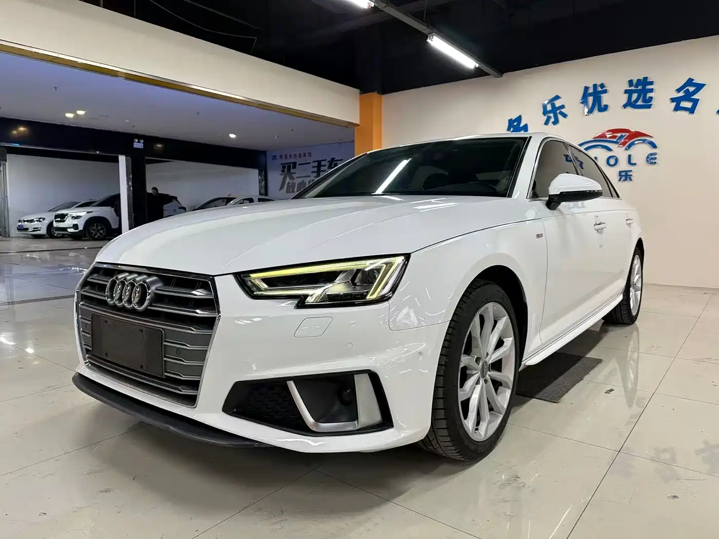 Audi A4L 2019 40 TFSI Fashion (China VI)