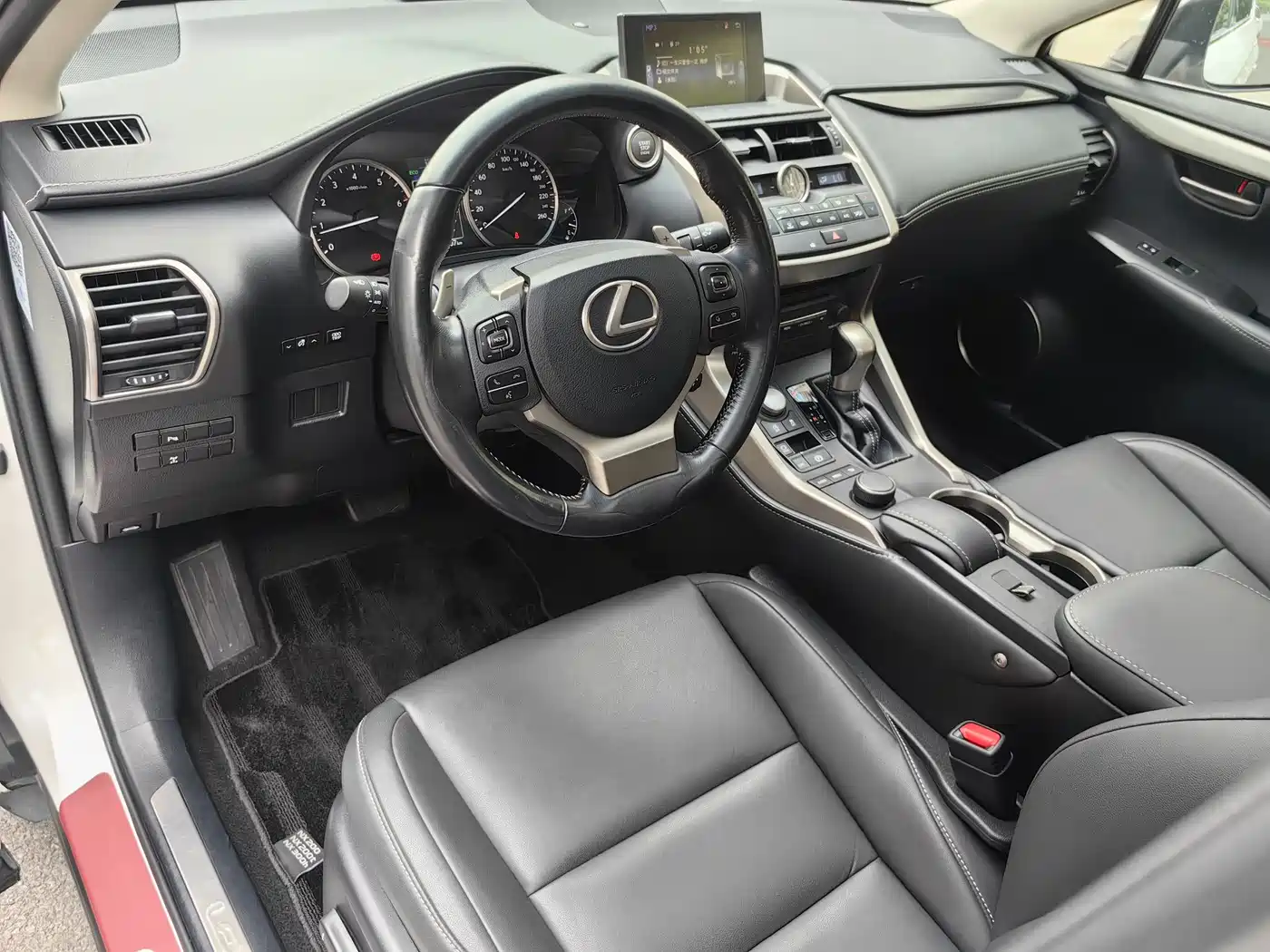 Lexus NX 2015 200t AWD F Sport фото 20