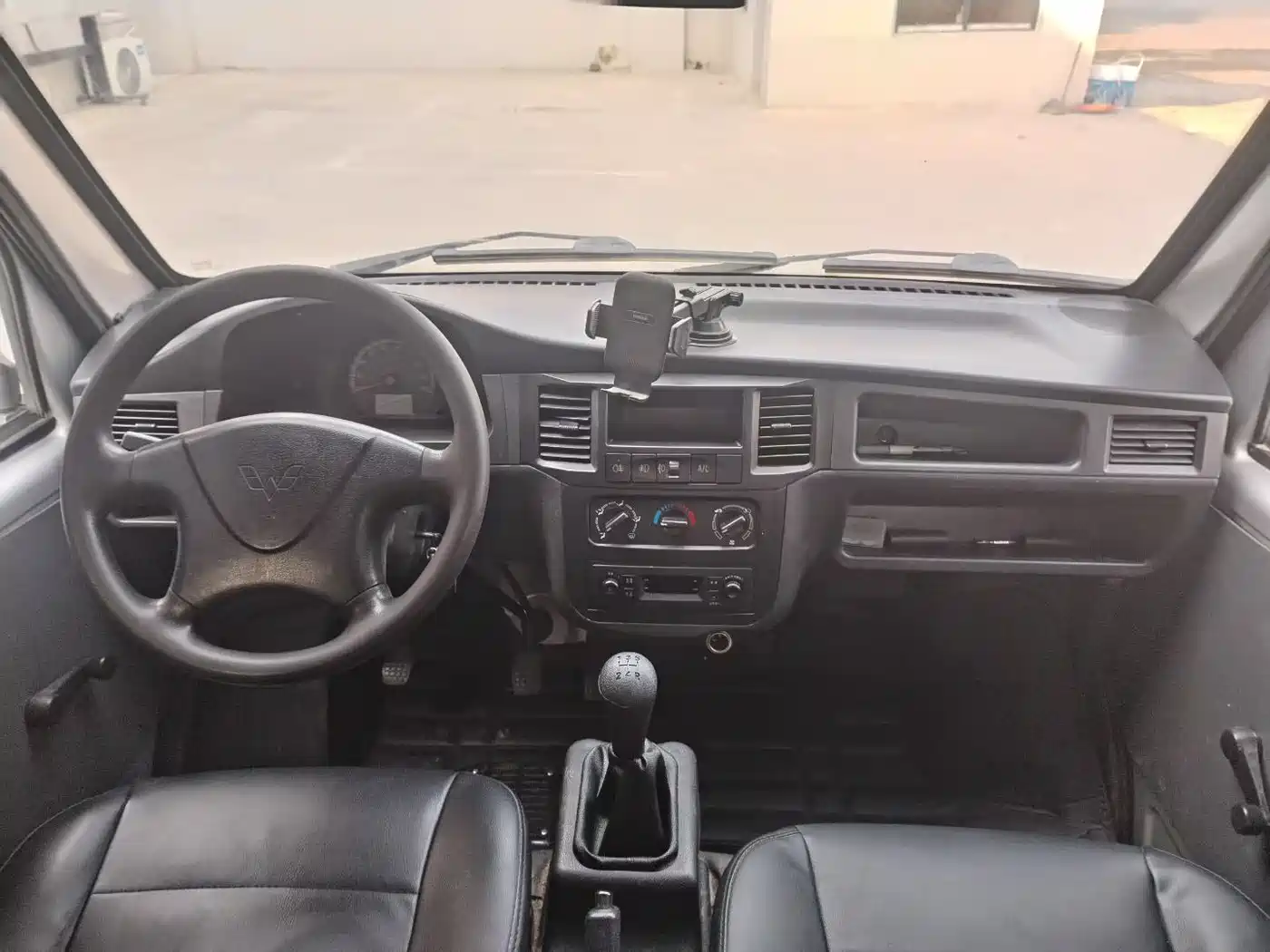 Wuling Motors Wuling Zhiguang 2018 2015 1.2L Utility LSI