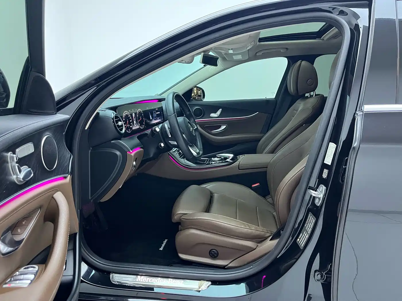 Mercedes-Benz E-Class 2016 E 200 L Sport Type фото 7