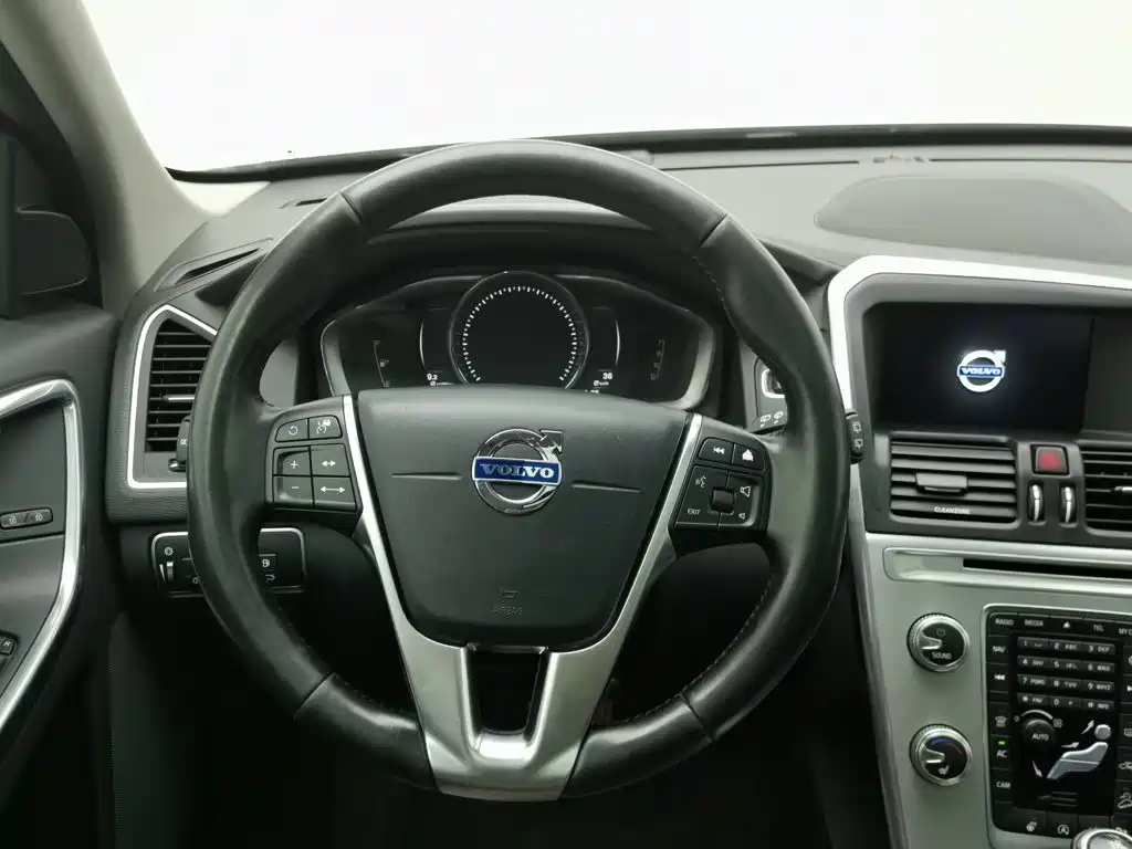 Photo 11 - Volvo XC60
