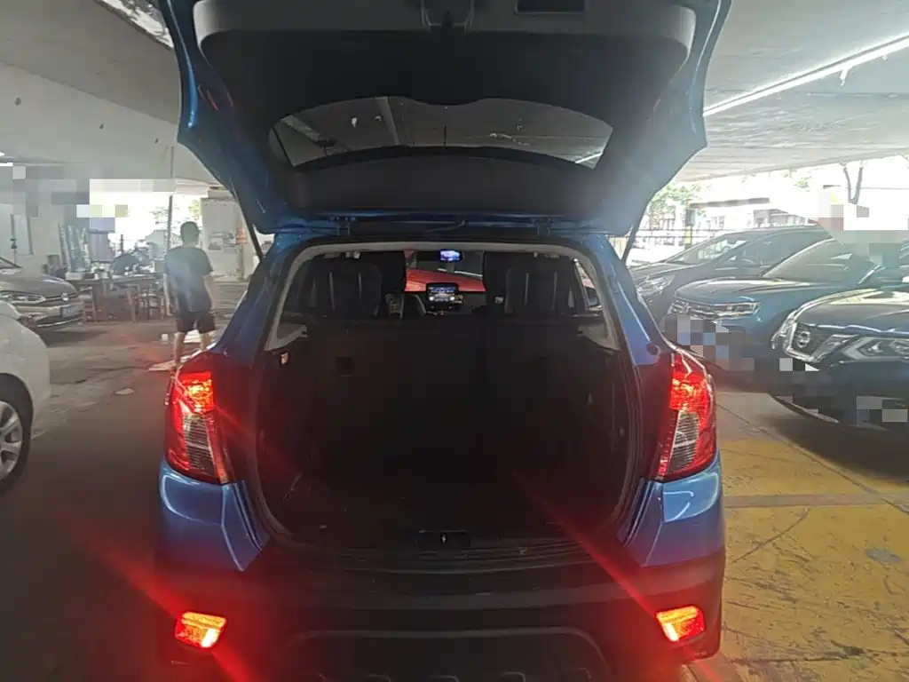 Фото 19 - Buick Encore