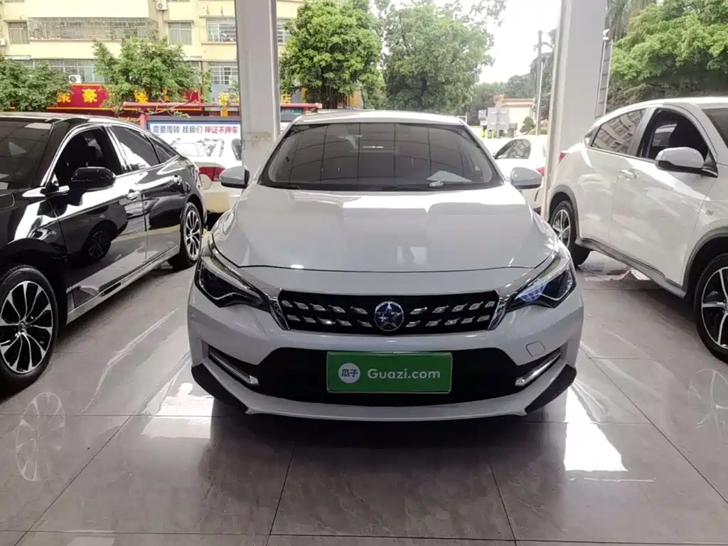 Venucia D60 2019 2019 100K Glory 1.6L XE CVT Chen Xiang Edition China VI