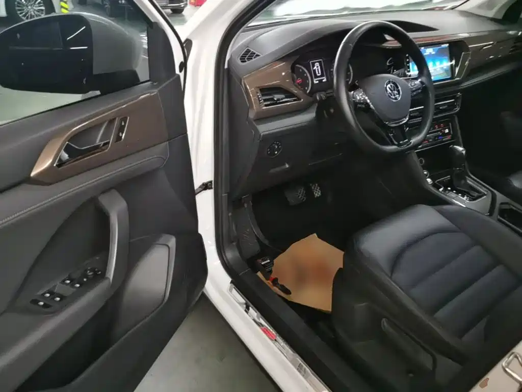 Volkswagen Tharu, миниатюра 16