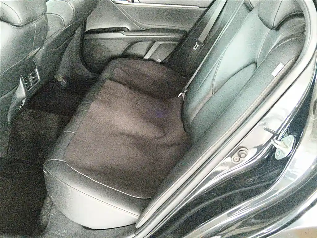 Toyota Camry 2021 2.0G Luxury Edition фото 17