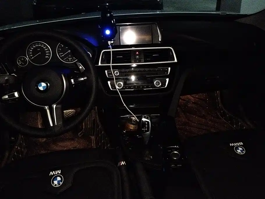 BMW 3 Series GT 2017 320i Fashion фото 12