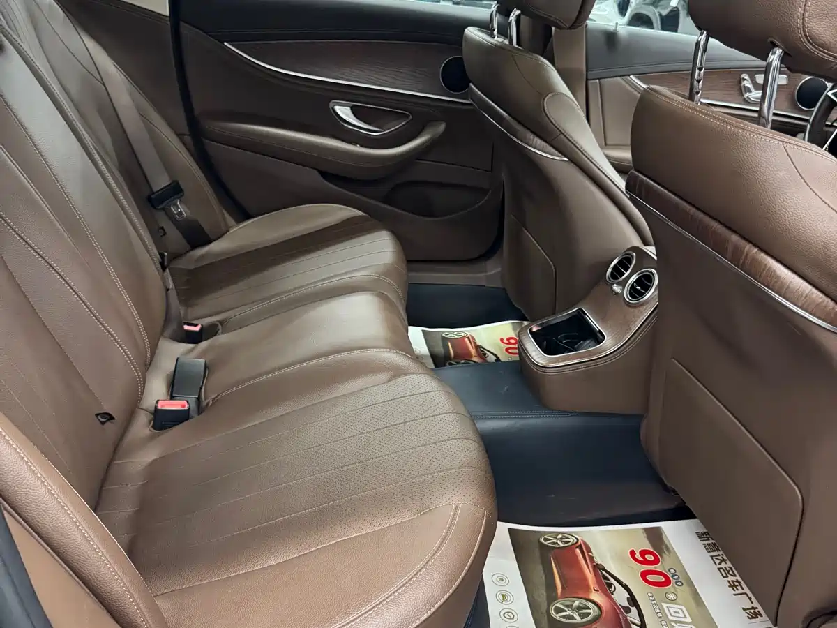 Mercedes-Benz E-Class 2023 E 300 L Fashion фото 14