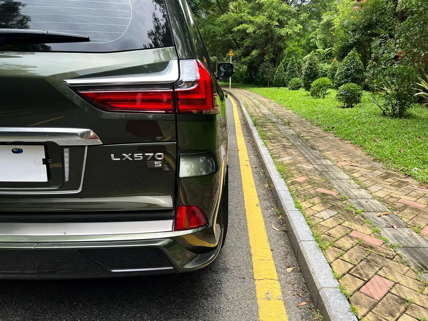 Lexus LX 2022 2019 570 Peak Special Edition