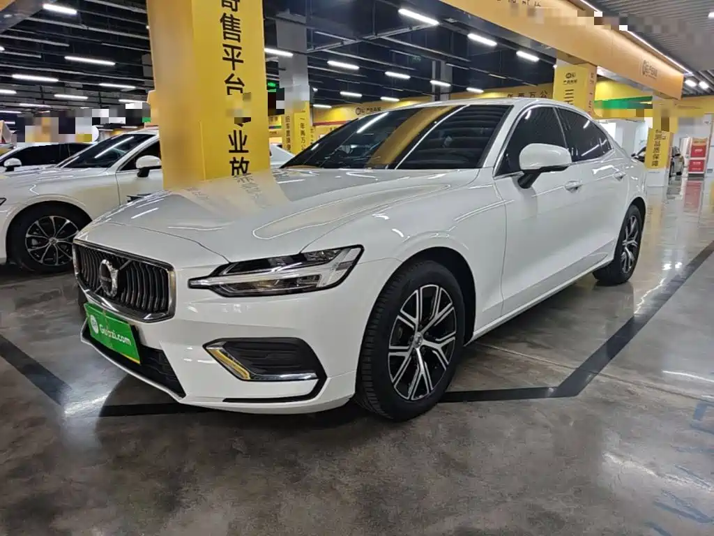 Фото 2 - Volvo S60