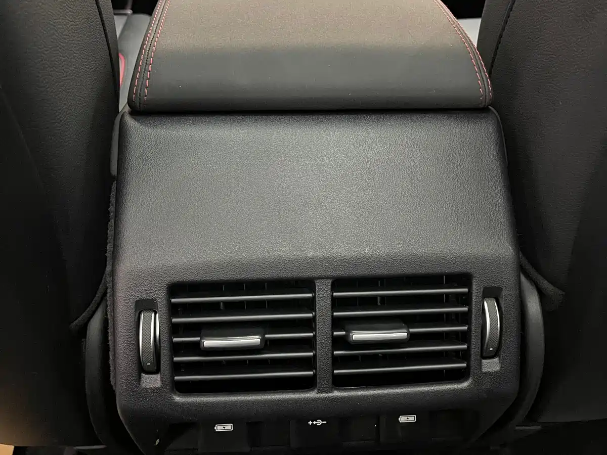 Land Rover Discovery Sport 2020 249PS R-Dynamic Performance фото 8