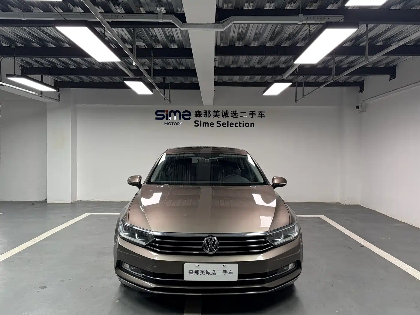 Volkswagen Magotan 2017 380TSI DSG Luxury фото 2