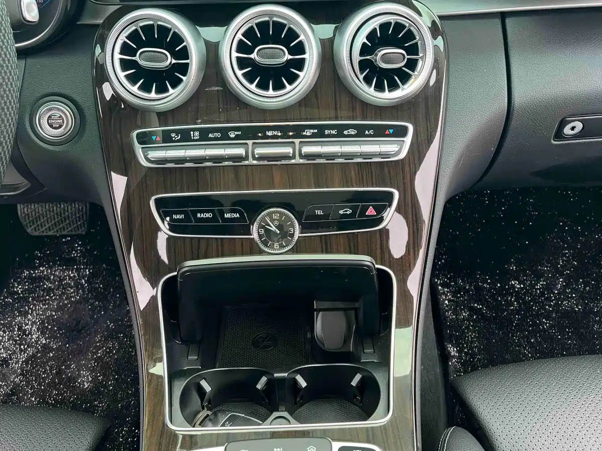 MERCEDES-BENZ C CLASS