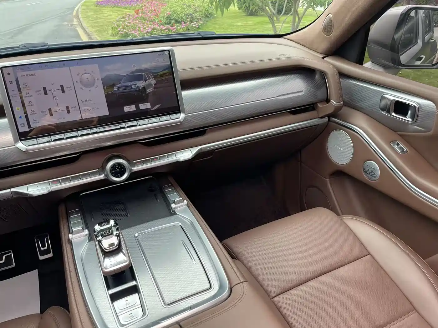 TANK TANK 700 NEW ENERGY