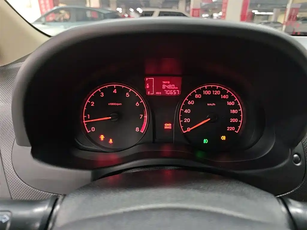 Hyundai Verna 2014 1.4L Manual Smart GLS фото 12