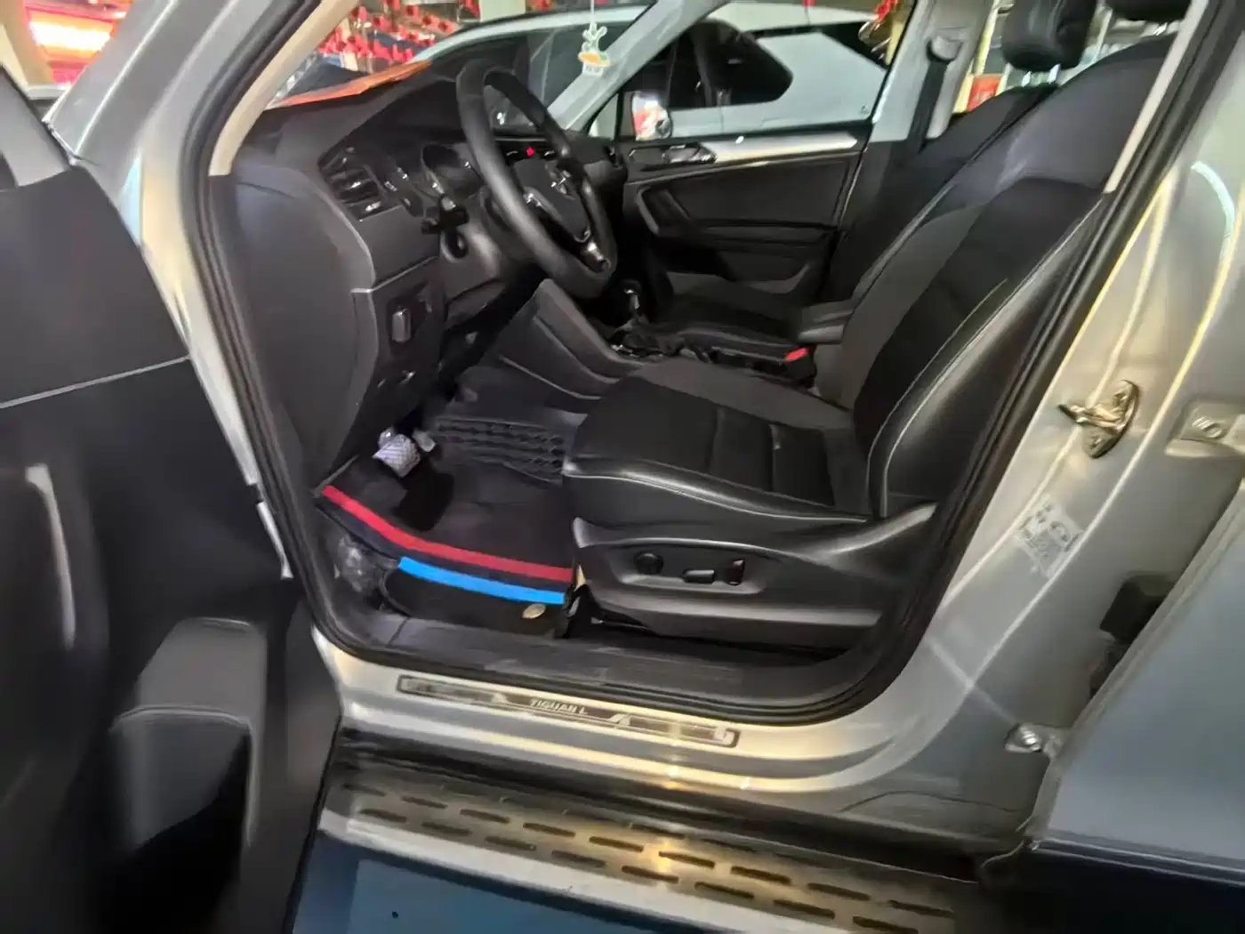  Volkswagen Tiguan L 2019 330TSI Automatic 2WD Panorama Comfort Edition China VI 10