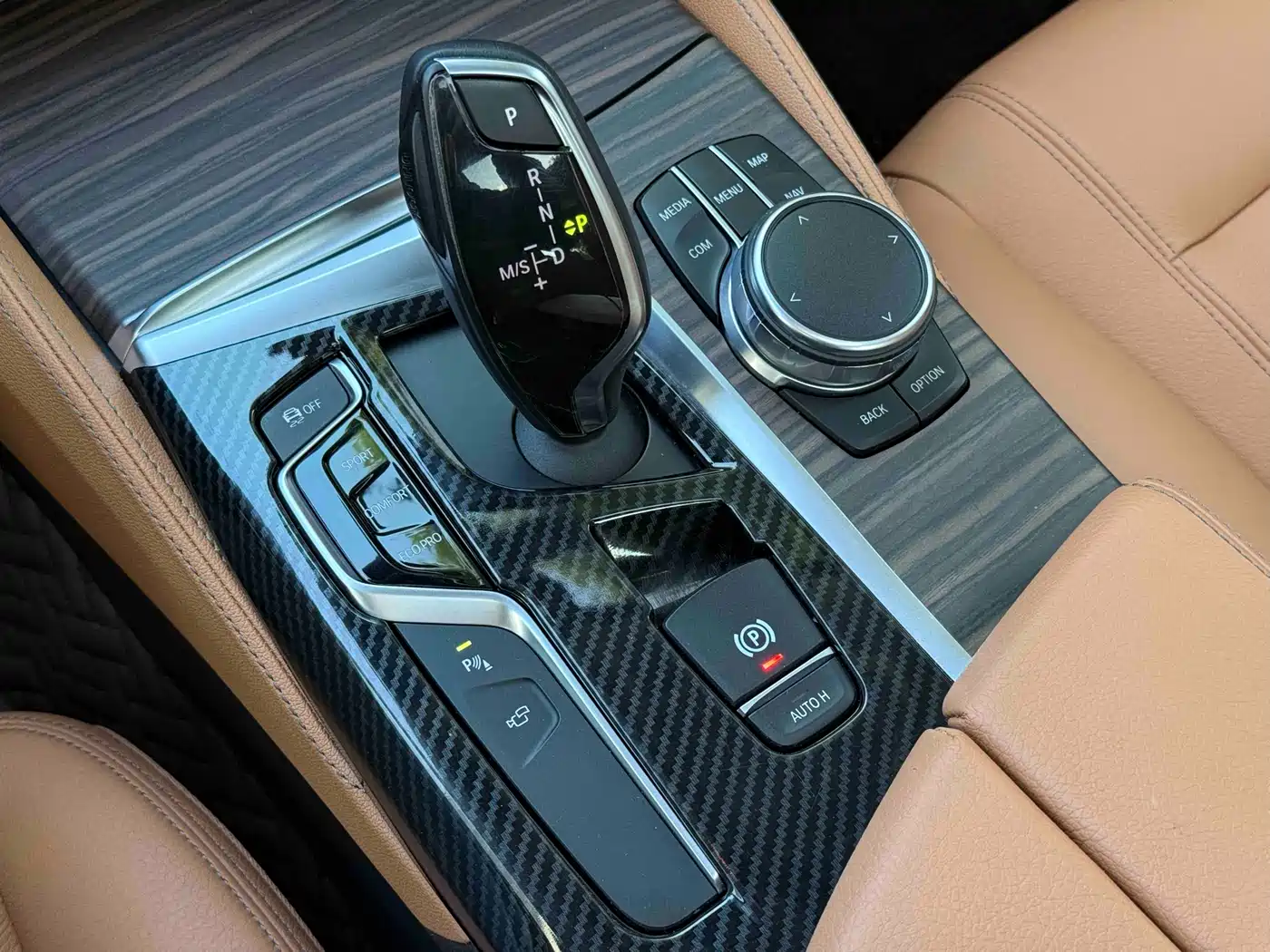 BMW 5 Series 2018 530Li Exclusive Luxury Package фото 25