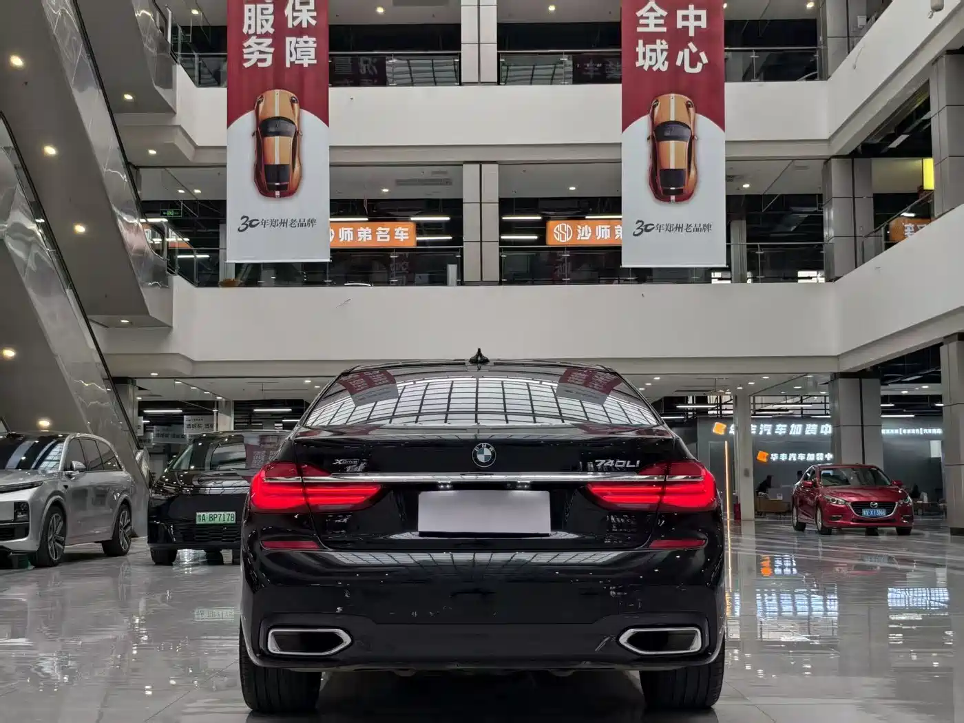 BMW 7 Series 2018 740Li xDrive Premium Type M Sport Package фото 5