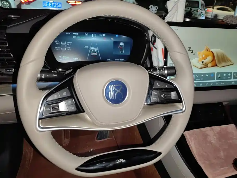 BYD Han 2025 DM-i Smart Drive Edition 125KM Elite фото 15
