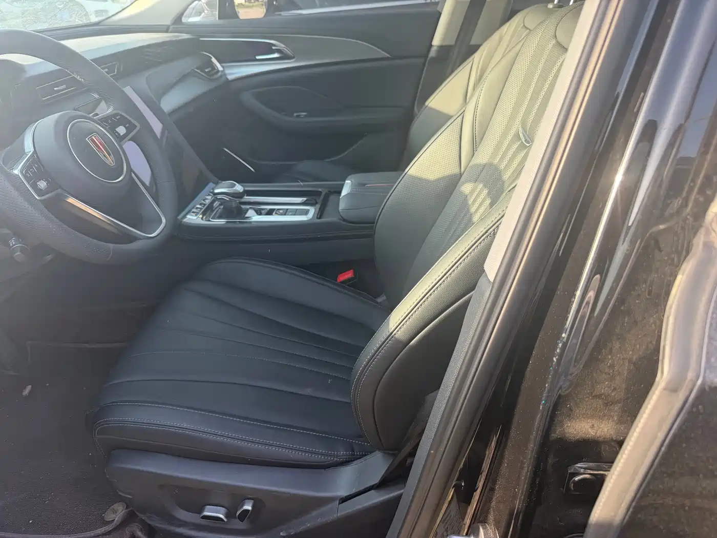 Hongqi H5 2023 1.5T DCT Smart Connect Joy Edition фото 4