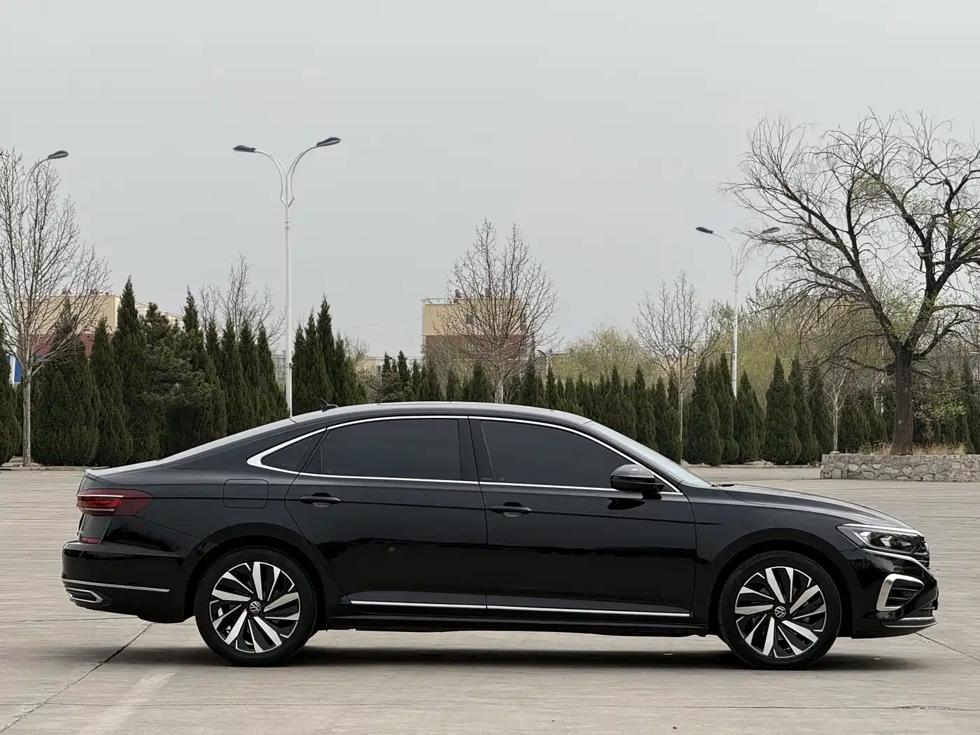 Volkswagen Passat 2023 Facelift 330TSI Elite Edition фото 8