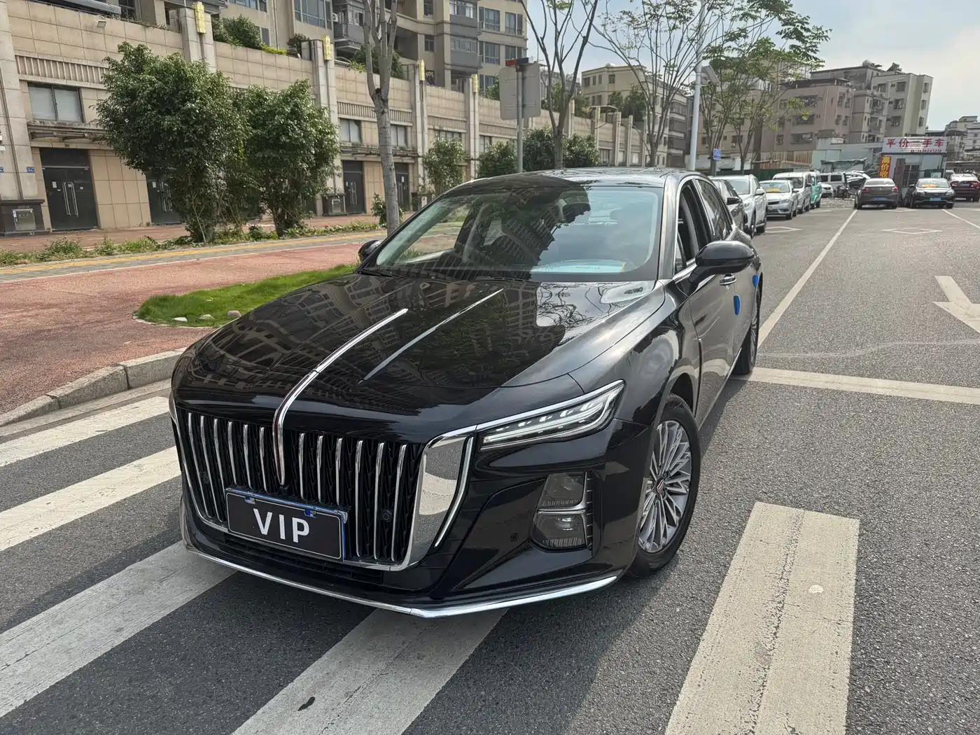Hongqi H5 2023 2.0T Auto Smart Connect Flag Enjoy