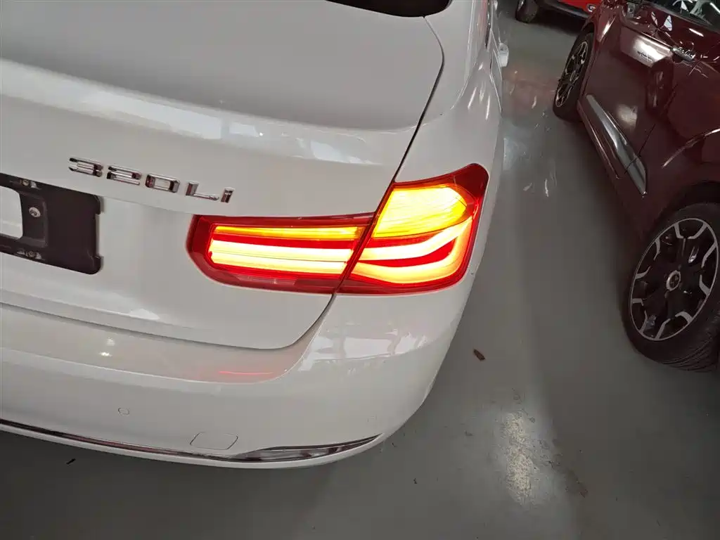 BMW 3 Series 2016 320Li Progressive фото 24