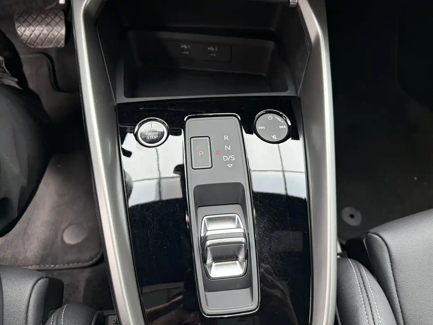 Audi A3 2023 Facelift A3L Limousine 35 TFSI Fashion Sport фото 11