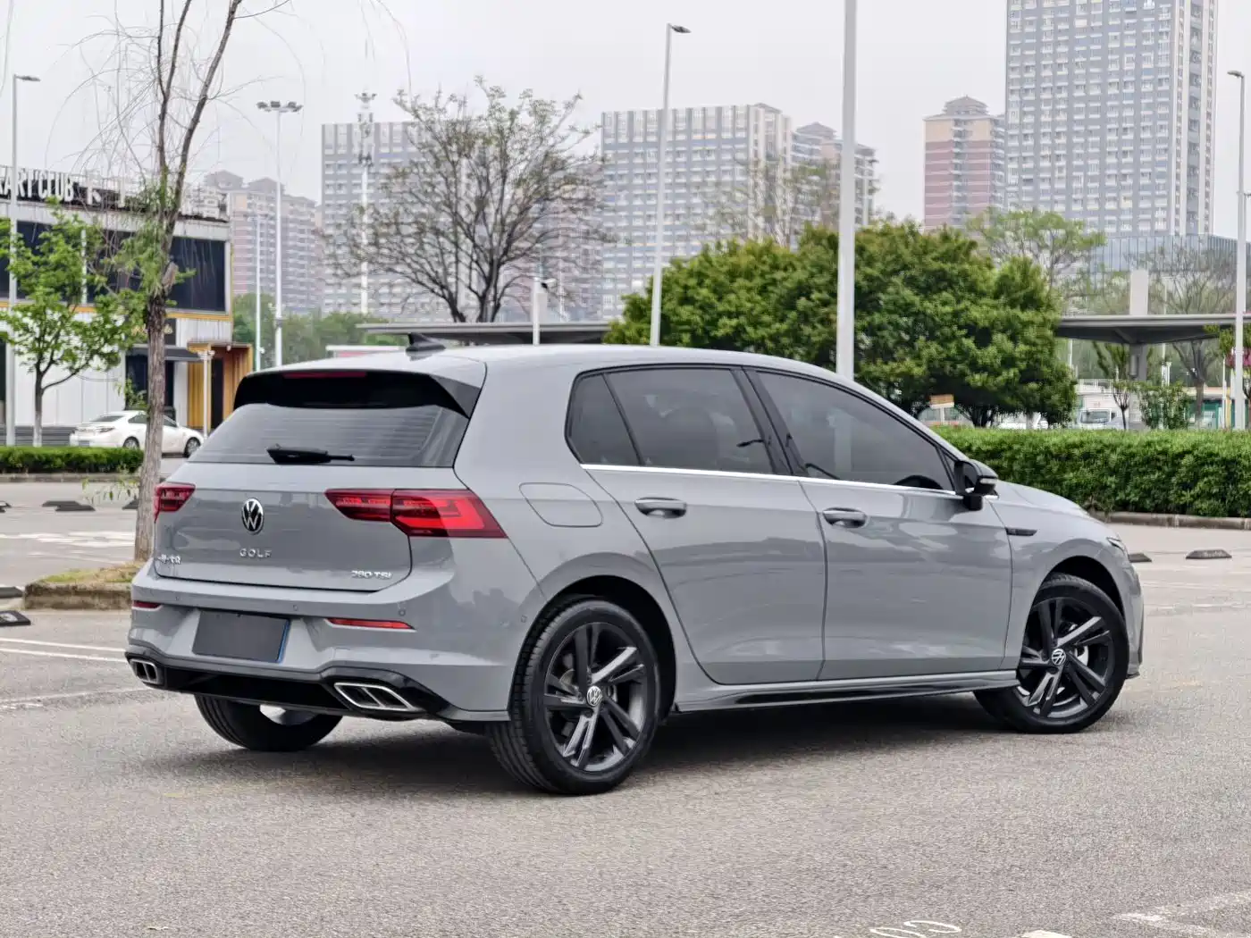 Volkswagen Golf 2023 280TSI DSG R-Line Lite фото 6