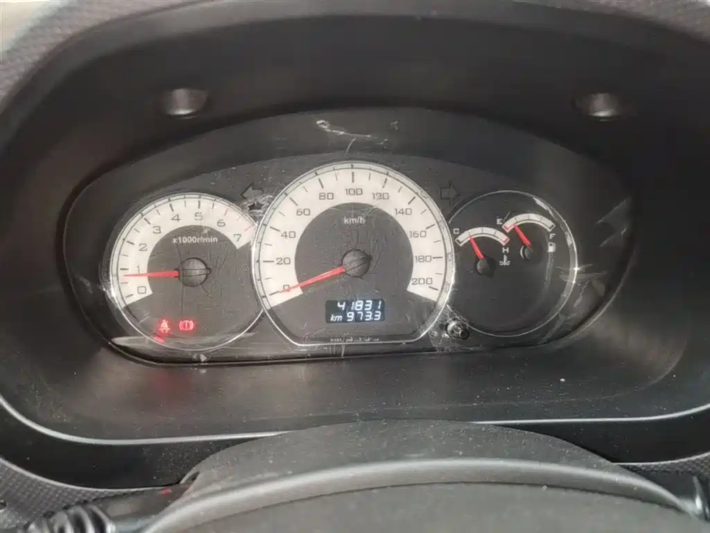 Wuling Motors Wuling Hongguang 2015 2014 1.5L S Luxury