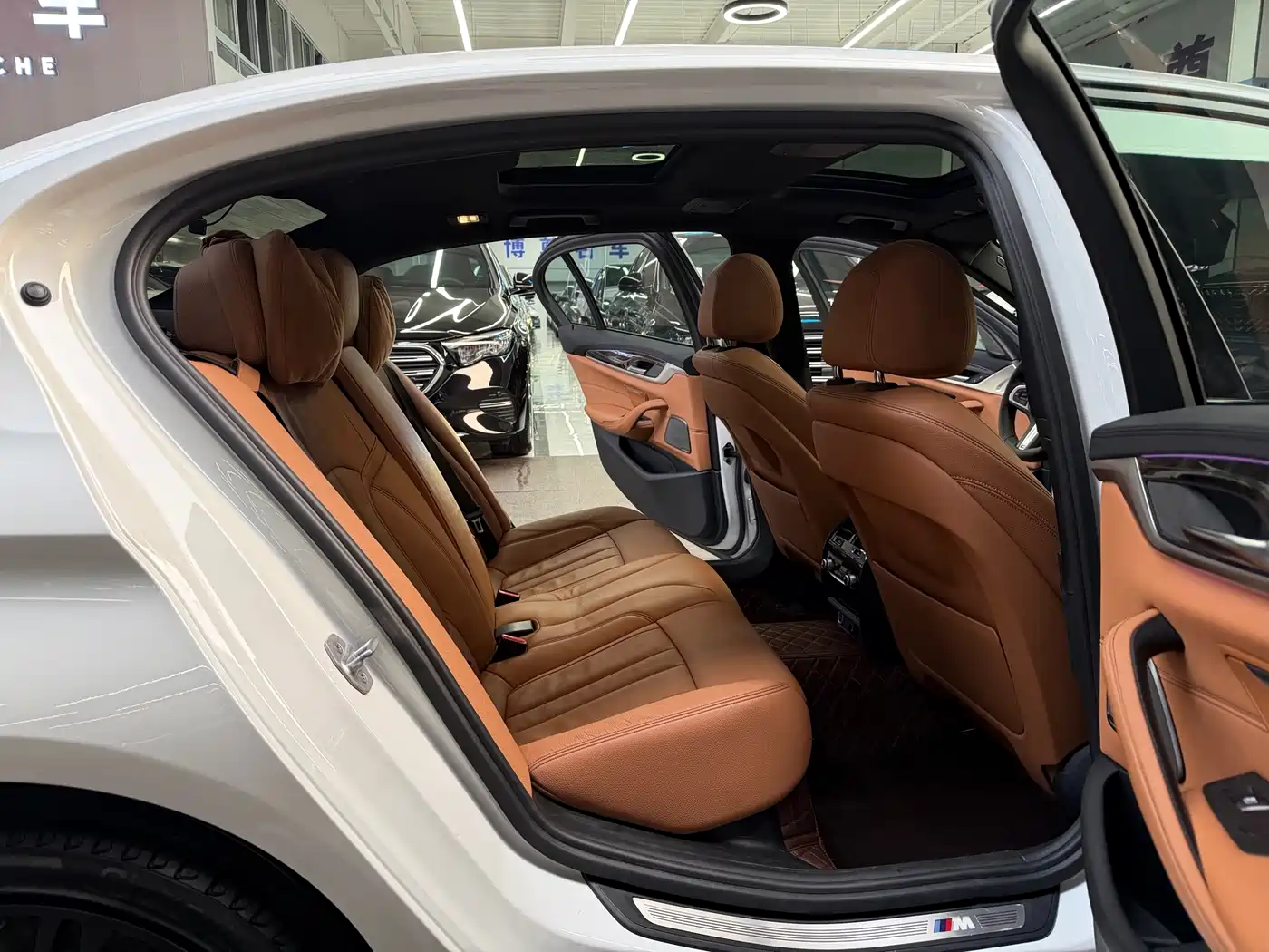 BMW 5 Series 2018 530Li Premium M Sport Package фото 18