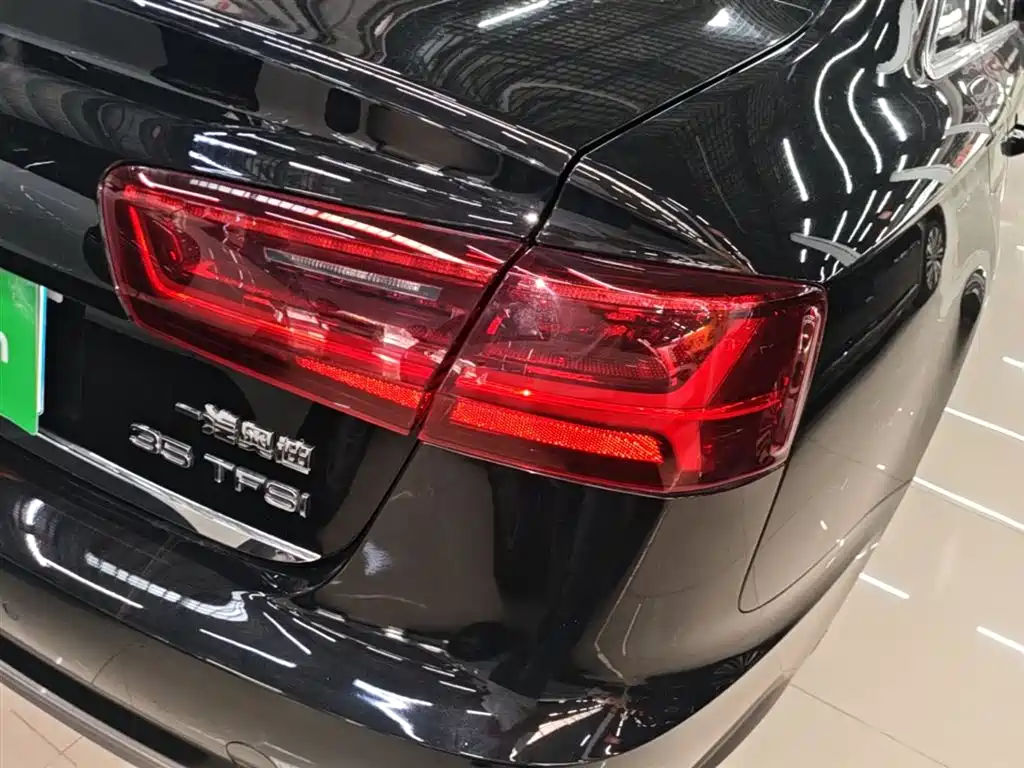 Audi A6L 2018 30th Anniversary 35 TFSI Fashion фото 8