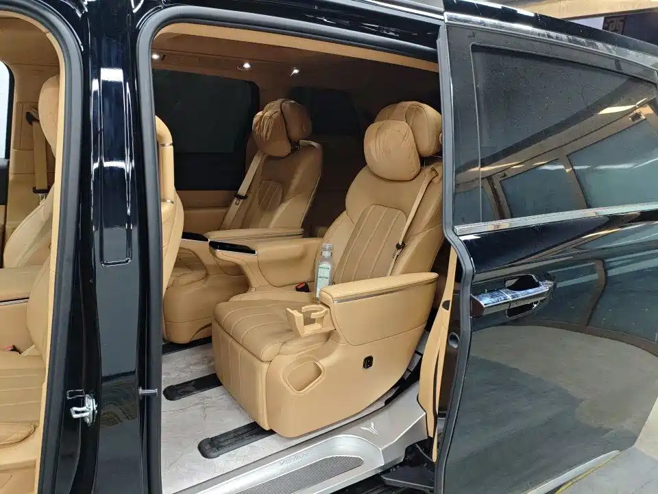 Voyah Dreamer 2026 2025 PHEV AWD Excellent Kunpeng Edition