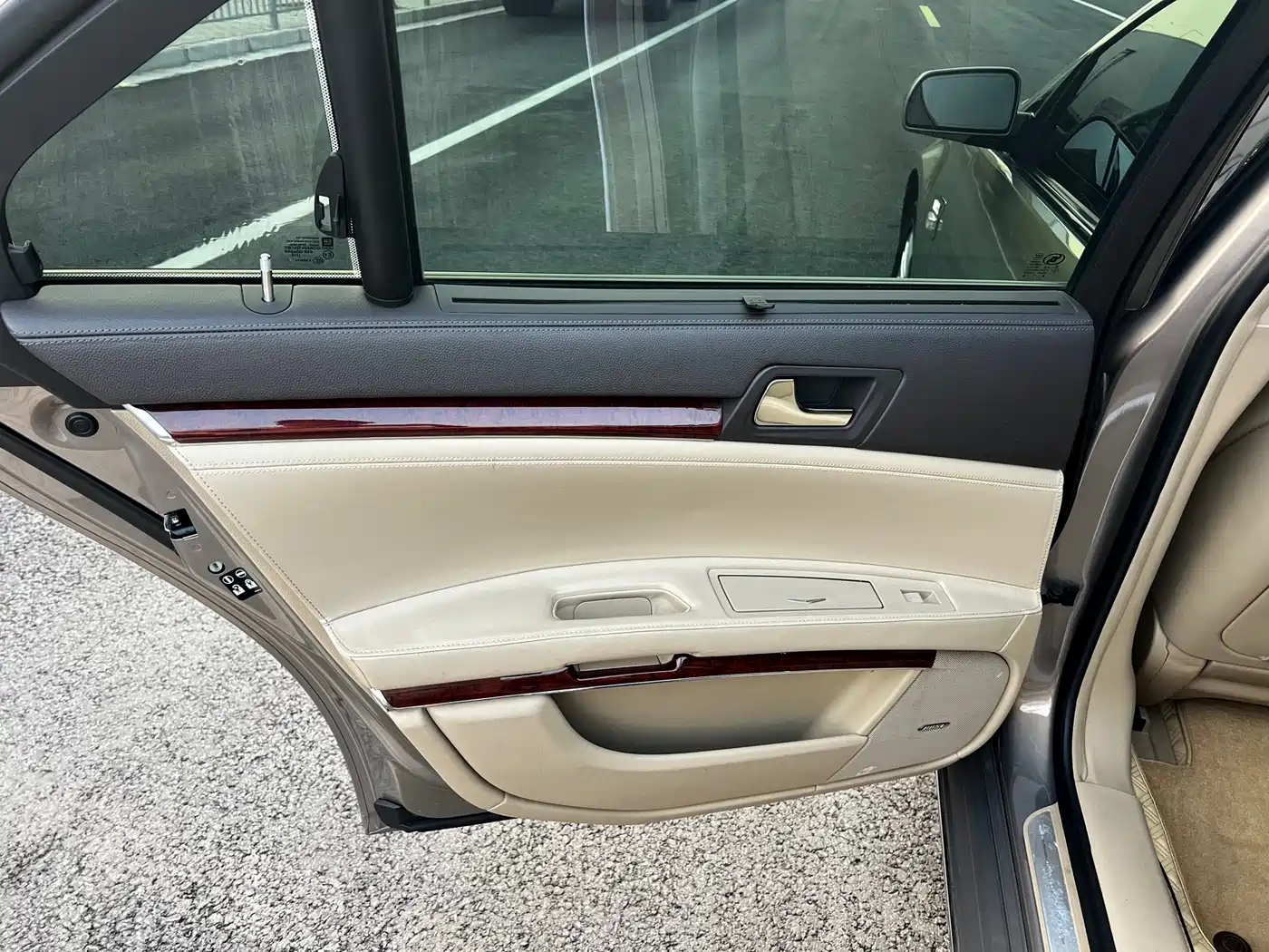 Cadillac SLS 2012 2.0T Comfort фото 12