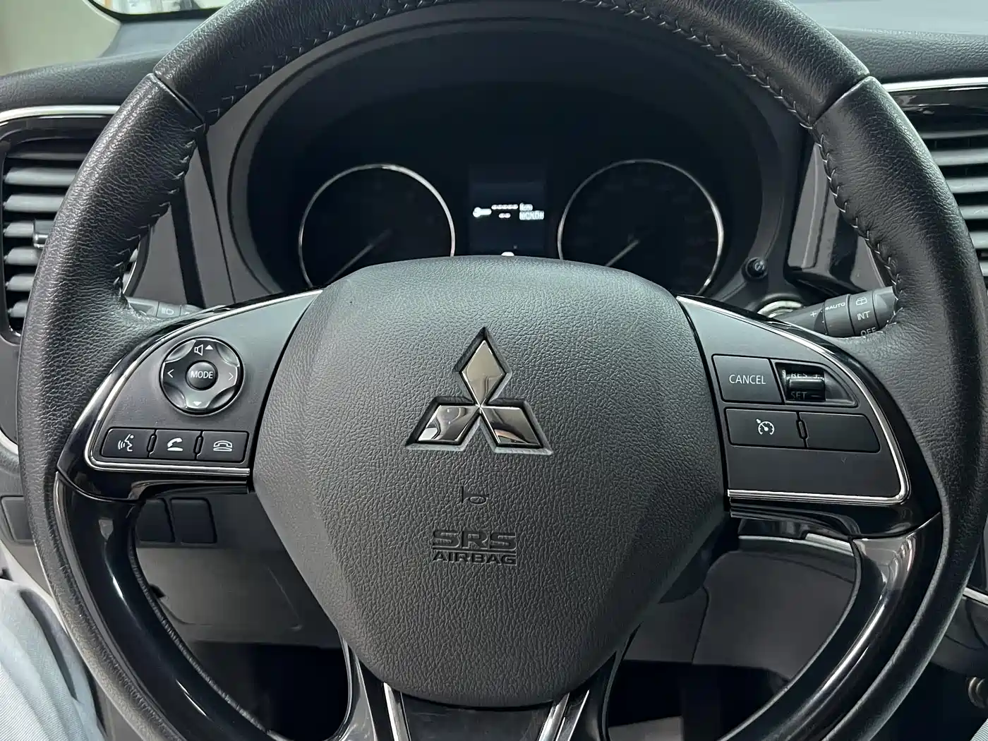 Mitsubishi Outlander 2021 2.0L FWD Comfort Edition 5-seater фото 18