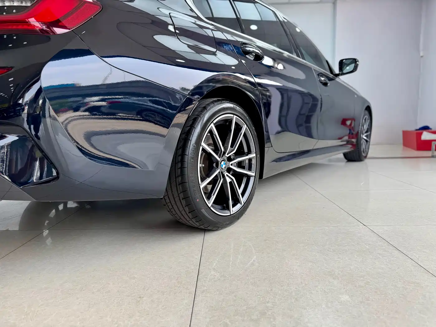 BMW 3 Series 2022 325Li M Sport Package фото 22