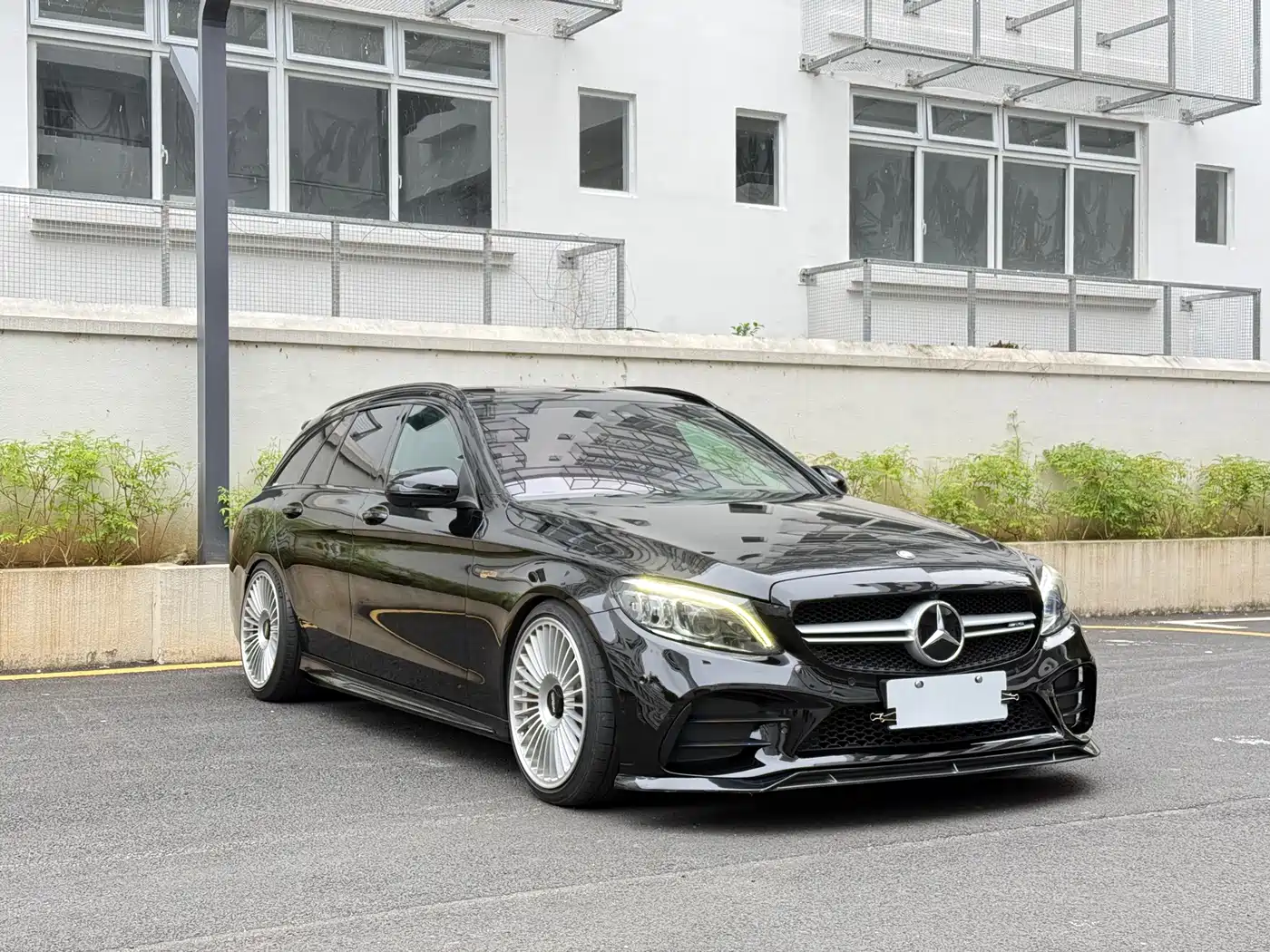 Mercedes-Benz C-Class AMG 2019 AMG C 43 4MATIC Estate Special Edition фото 3
