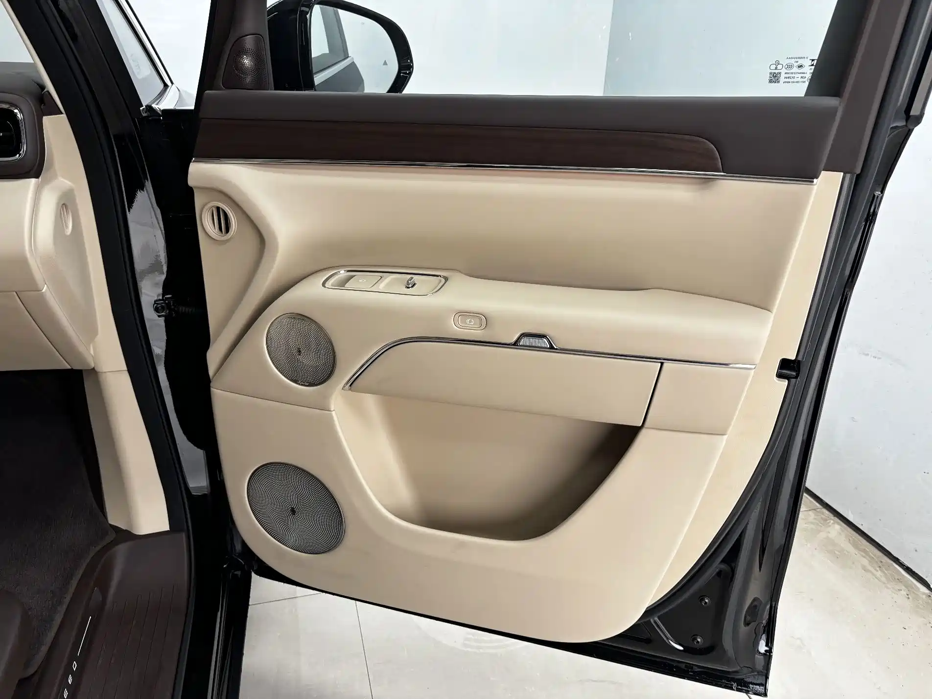 Фото 23 - Zhijie Zunjie MPV